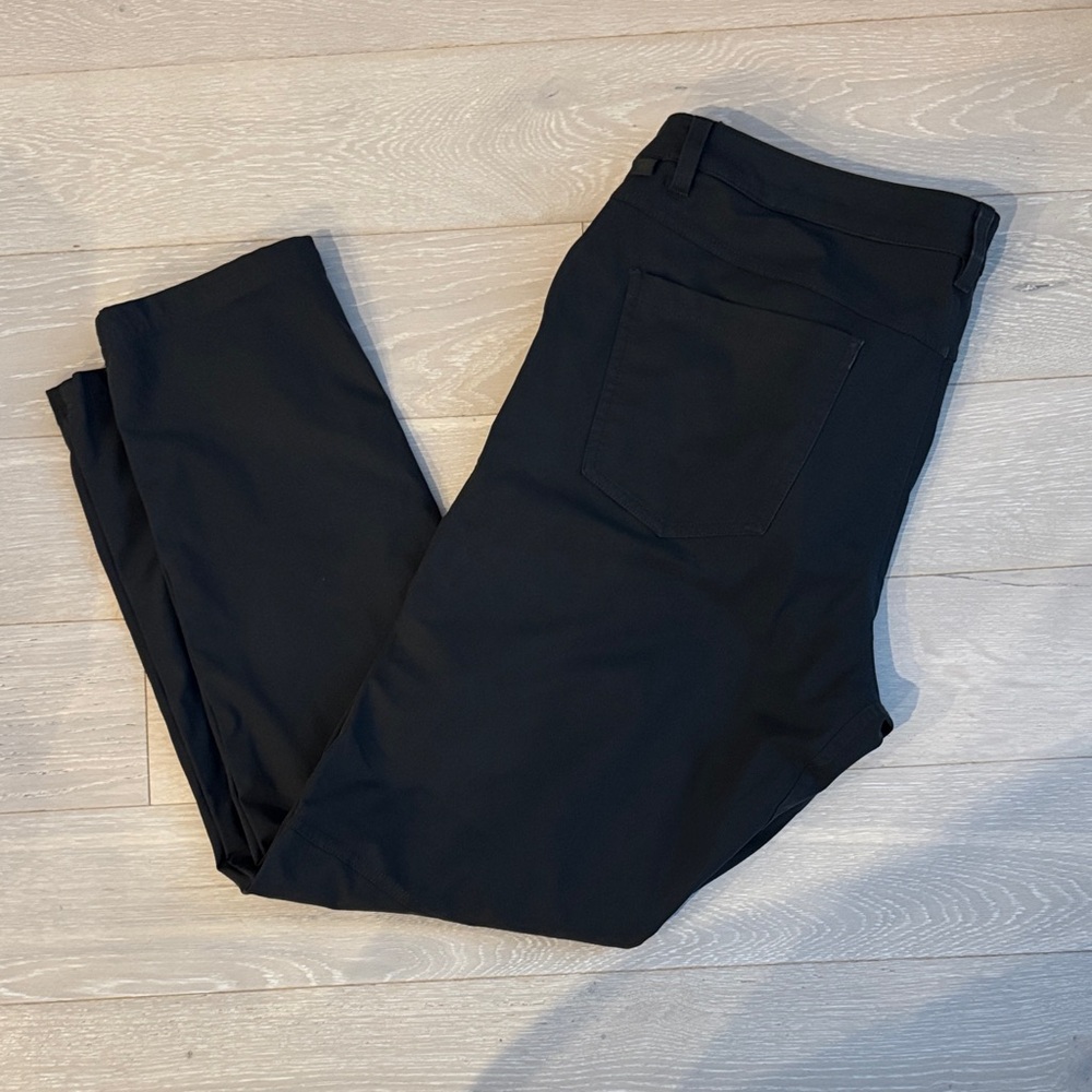Lululemon Men's Dark Gray ABC Pants